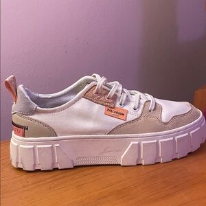 Palladium Low-Top Platform Sneakers in White, Light Taupe & Peach